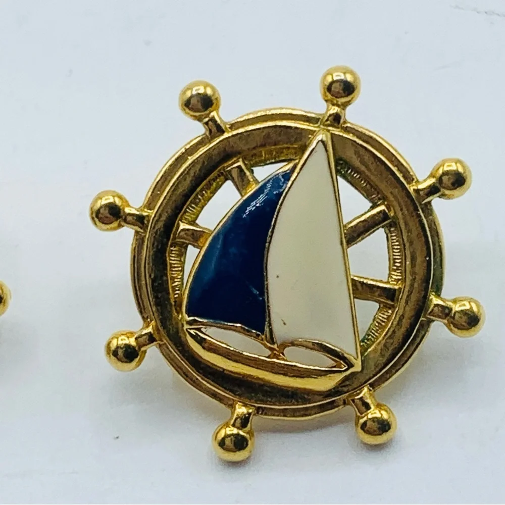 Avon Nautical Earrings Enamel Sailboat Ships Wheel Pierced Gold Tone Vin…